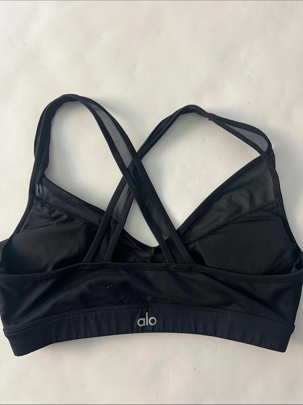 ALO YOGA Entice Sports Bra Mesh Crossback Strappy V Neck Small